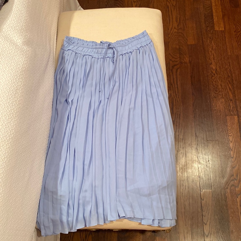 Blue Banana Republic midi pleated skirt